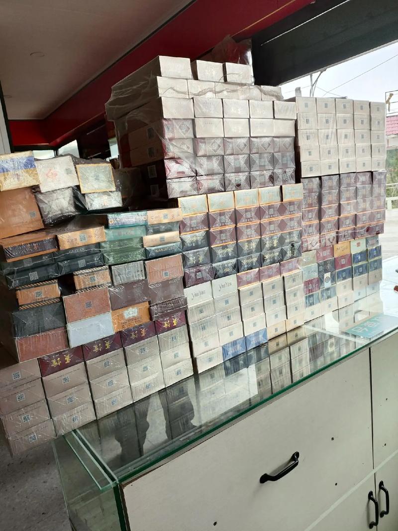 香烟批发市场，揭秘产业链背后的商机与挑战